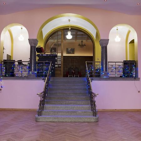 Villa Bergera Дзєржонюв Екстер'єр фото