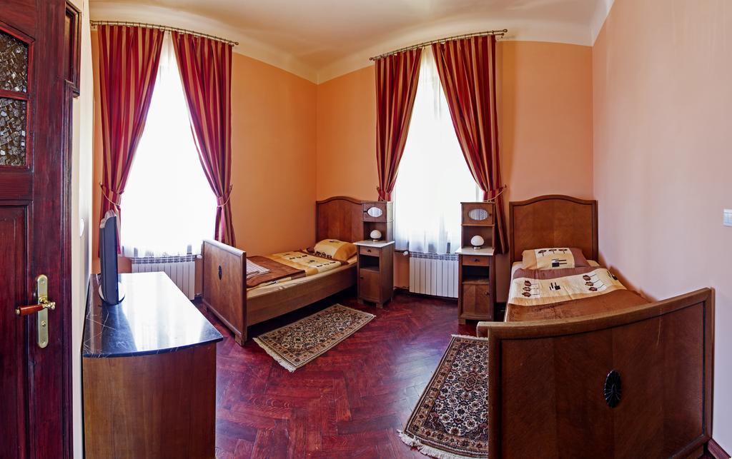 Villa Bergera Дзєржонюв Номер фото